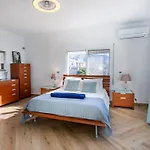 Monet By Interhome *